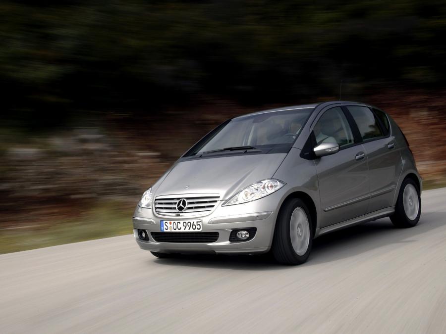  Mercedes-Benz A200 5-Door 2004 года  (фото 12 из 16)